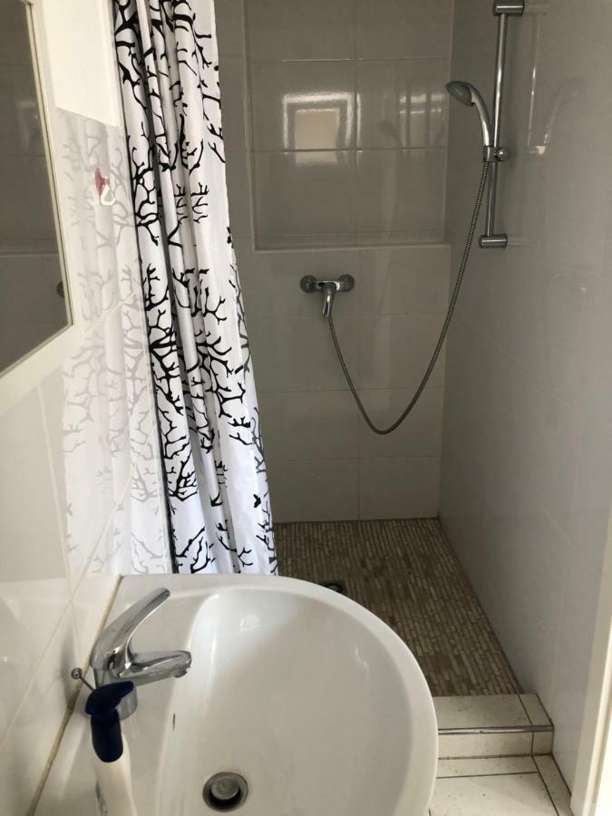 Ferienwohnung Beutelsbacherstrasse 12 Unterturkheim シュトゥットガルト エクステリア 写真